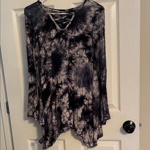 Elegant Black Tie-Dye V-Neck Tunic